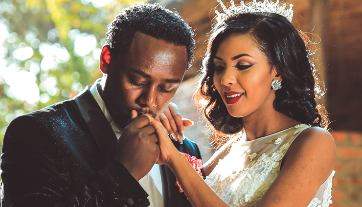 pre-marriage conversations,discussing important issues before marriage,topics to talk about before tying the knot,conversations for engaged couples,pre-wedding discussions,key questions for couples before marriage,essential talks before getting married,communication in pre-marital relationships,things to consider before saying i do,planning for a successful marriage