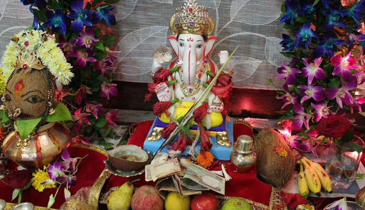 Ganesh Chaturthi 2018 : गणेश पूजन के समय करें इन मन्त्रों का जाप, होगी सभी सुखों की प्राप्ति