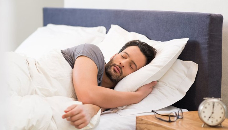 things to keep nearby,astrology tips,sleeping astrology