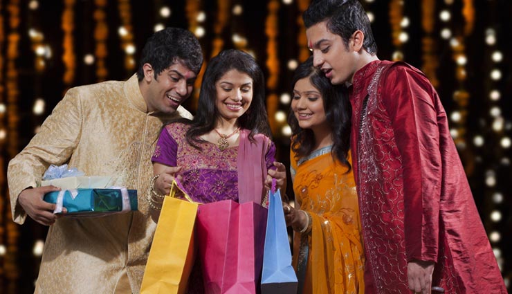 दीवाली की खरीददारी करते समय दिखाए समझदारी things to remember while shopping on diwali,diwali diwali special,diwali special 2017
