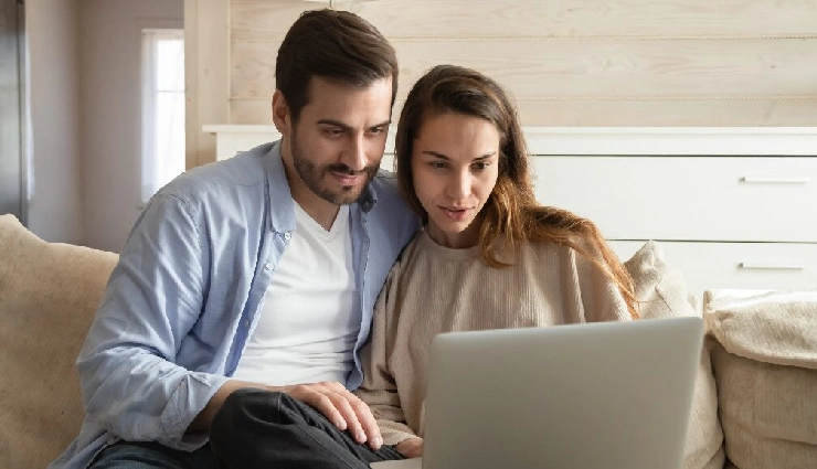 long-term relationship advice,emotional connection in love,how to maintain a relationship,relationship effort,lasting love tips,real love vs romance,relationship priorities,staying committed in love,building strong relationships,love and compromise,relationship reality check,modern relationship advice,relationship goals,relationship challenges,deep emotional bond