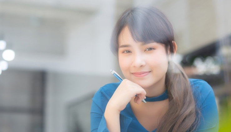 10 Signs to Look Out For As To Whether People Thinking About You