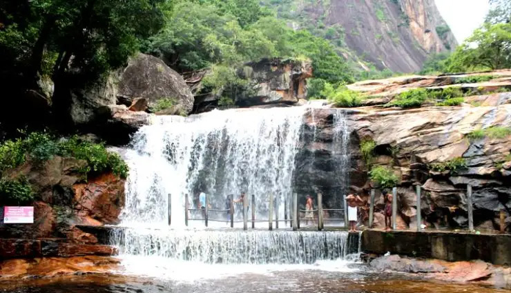 waterfalls in tamil nadu,best waterfalls to visit in tamil nadu,tamil nadu waterfalls list,waterfalls near coimbatore,courtallam waterfalls,monkey waterfalls,agaya gangai waterfalls,siruvani waterfalls,agasthiyar waterfalls,kodiveri waterfalls,thirumoorthy waterfalls,kumbakarai waterfalls,hogenakkal waterfalls,thirparappu waterfalls,top waterfalls in tamil nadu,must-visit waterfalls in tamil nadu