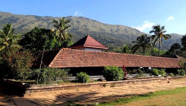 केरल में स्थित वायनाड की खूबसूरती का हर कोई दीवाना, हनीमून के लिए बेस्ट डेस्टिनेशन natural wonders in wayanad,wayanad hill stations and resorts,wayanad travel guide,popular destinations in kerala,wayanad wildlife sanctuaries,wayanad adventure tourism,charming places in wayanad,family-friendly attractions in wayanad,wayanad historical landmarks,cultural experiences in kerala,ecotourism in wayanad,wayanad offbeat destinations,best viewpoints in wayanad,wayanad waterfalls and lakes,wayanad trekking trails,best places to visit in wayanad,wayanad tourist attractions,kerala travel destinations,scenic spots in wayanad,must-visit places in kerala,wayanad hill stations,kerala nature tourism,historical sites in wayanad