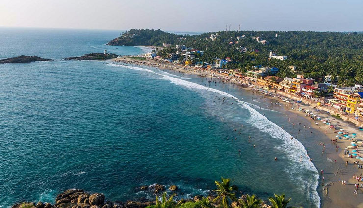 places to visit in kerala in october,kerala october destinations,best places to visit in kerala,alleppey backwaters,kochi attractions,munnar hill station,kerala travel guide,wayanad wildlife,varkala beaches,periyar wildlife sanctuary,october travel kerala,kerala tourism,must-visit kerala in october,best time to visit kerala,kerala sightseeing in october