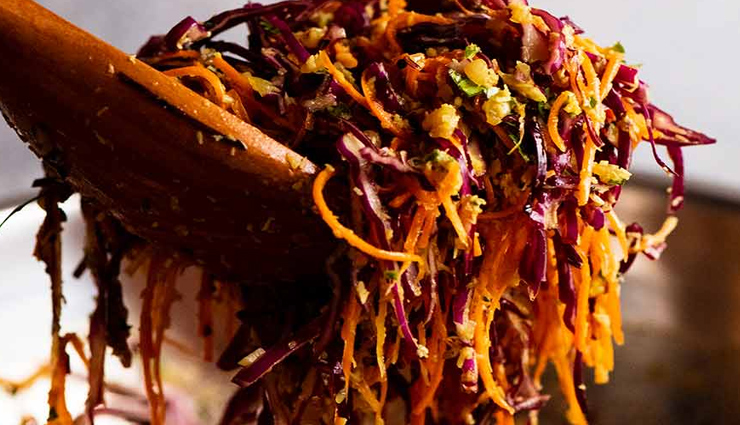 thoran style cabbage and carrot indian salad,hunger struck,easy recipe