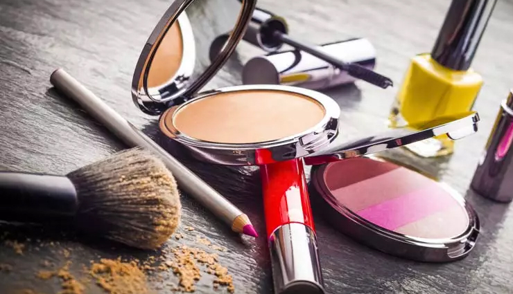 teen skin care tips,skincare advice for teenagers,teen-friendly skin care tips,youthful skin care tips for teens,effective skin care for teenagers,healthy skin habits for teens,teenage skin care routine,simple skin care tips for teens,teen skin health guidelines,clear skin tips for teenagers