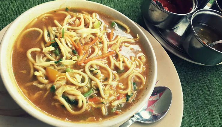 खूबसूरत जगहों के अलावा अपने खानपान के लिए भी प्रसिद्द हैं जम्मू कश्मीर, जानें यहां के 10 फेमस फूड jammu kashmir,10 famous food of jammu kashmir,best food to enjoy in jammu kashmir,jammu kashmir,travel,travel guide,travel tips in hindi