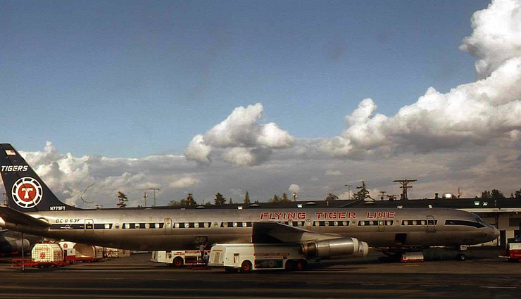 airplane mysteries,travel,holidays