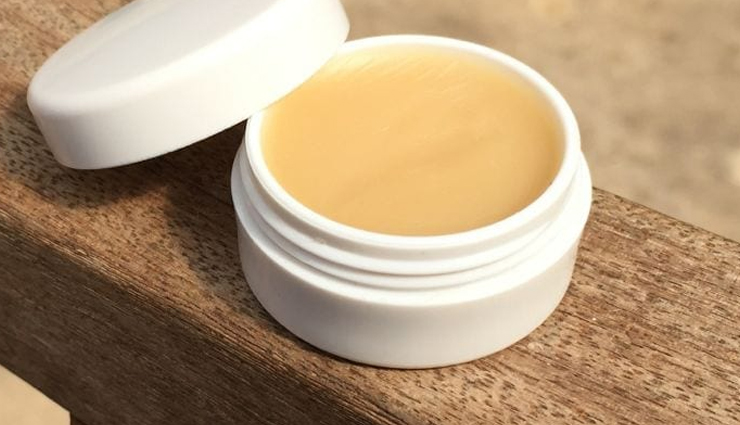 DIY Tiger Balm For Quick Relief From Headache - lifeberrys.com