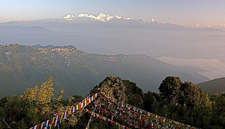 best places to visit in darjeeling,tourism,travel,holidays