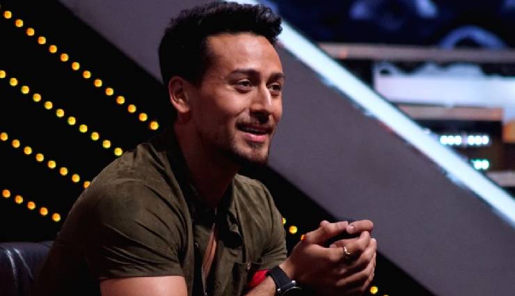 2 News : टाइगर श्रॉफ ने दिखाई वर्कआउट सेशन की झलक, सनी ने शेयर किया बड़े भाई विक्की का मजेदार किस्सा