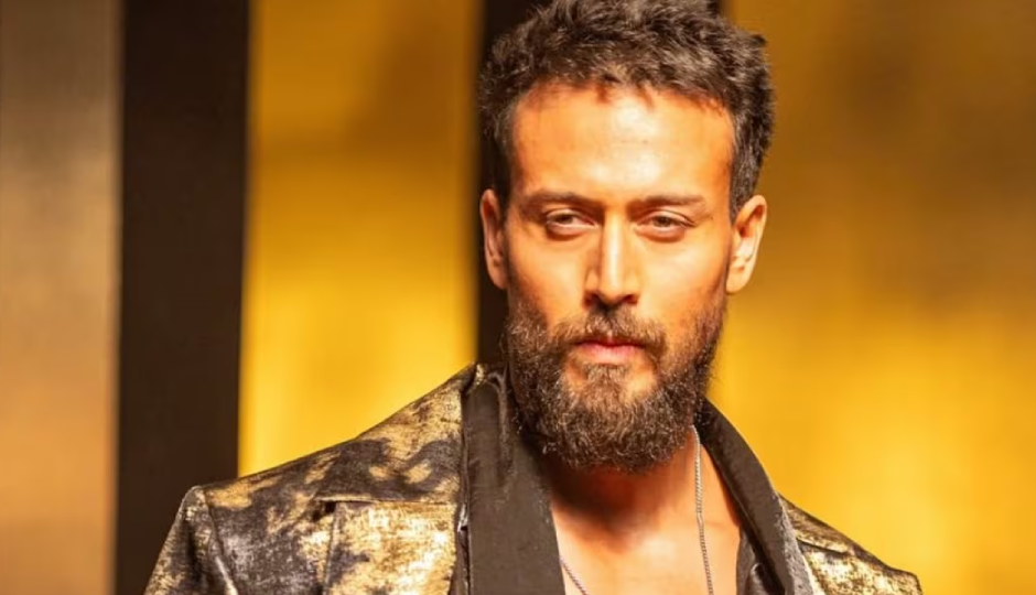 2 News : हॉलीवुड के सुपरस्टार के साथ मूवी करेंगे टाइगर श्रॉफ, इस दिग्गज एक्टर के छोटे भाई ने बताई सगाई की डेट