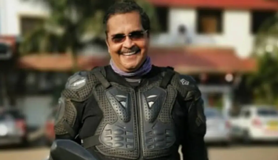 2 News : बाइक पर स्टंट करते 71 साल के टीकू का वीडियो वायरल, हुई FIR, इस बात से भड़के कैटरीना के फैंस