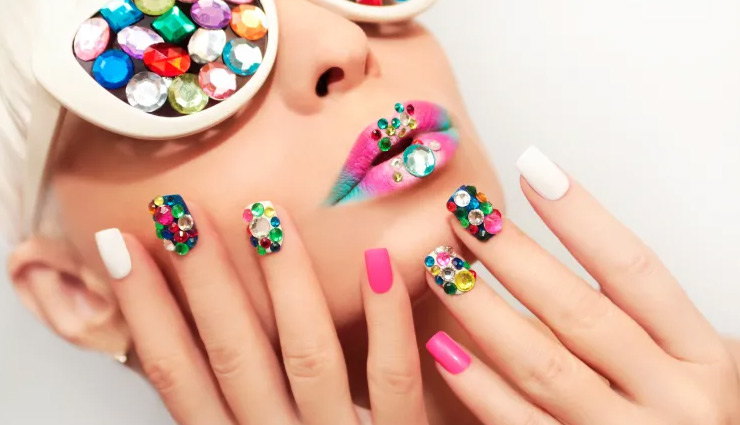 इन टिप्स की मदद से दे नाखूनों को मनचाहा शेप, दिखेंगे आकर्षक nail care tips,beautiful nails,fashion tips,nail art tips,beauty tips