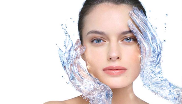 tips to take care of oily skin during monsoon