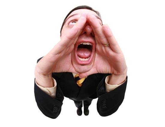 अपनी आवाज को साफ़ रखें इन घरेलू नुस्खों से