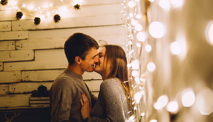 पति को इम्प्रेस करने के लिए आजमाए ये 5 तरीके, रिश्ते में आएगी मधुरता
