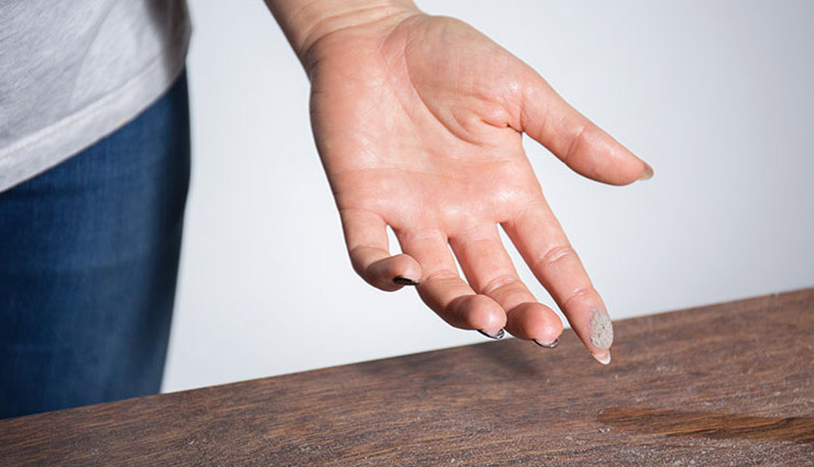 ways to keep house dust free,tips to keep house dust free,tips to clean house,easy house cleaning tips,household tips