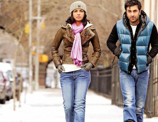 5 Ways To Keep Yourself Fashionably Warm During Winters