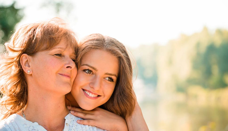 gifts for mother,tips to dhow love,mother child relation