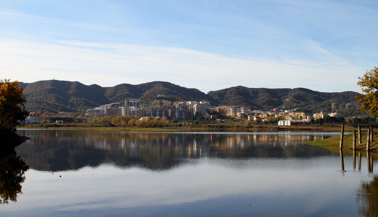 tirana,albania,tourist attractions in tirana,places to visit in tirana,skanderbeg square,national museum,toptani street,artificial lake,mount dajti