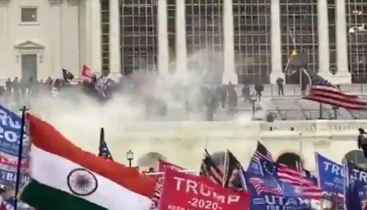 अमेरिकी हिंसा में प्रदर्शनकारी के हाथ में नजर आया तिरंगा, वरुण गांधी व प्रियंका चतुर्वेदी ने जताया ऐतराज