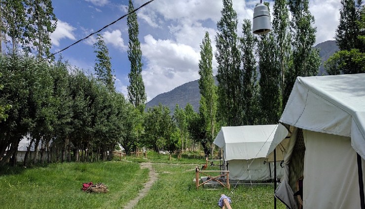 offbeat places in leh ladakh,hidden gems in ladakh,unexplored places in ladakh,must-visit places in leh,best offbeat destinations in ladakh,turtuk village ladakh,hanle observatory ladakh,changthang region ladakh,suru valley rangdum,nubra valley sumur,yarab tso lake panamik,basgo palace ruins,upshi monasteries,rumtse tso moriri trek