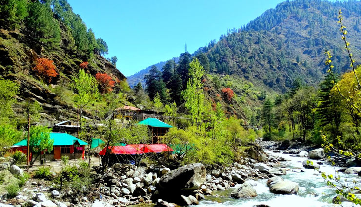 रोमांचक यात्रा के लिए प्रसिद्द है तीर्थन घाटी, मिलता हैं नैसर्गिक सुंदरता का विहंगम दृश्य