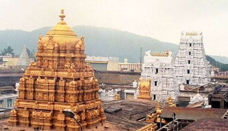 आंध्र प्रदेश के तिरुमाला तिरुपति मंदिर के 14 पुजारी निकले कोरोना संक्रमित