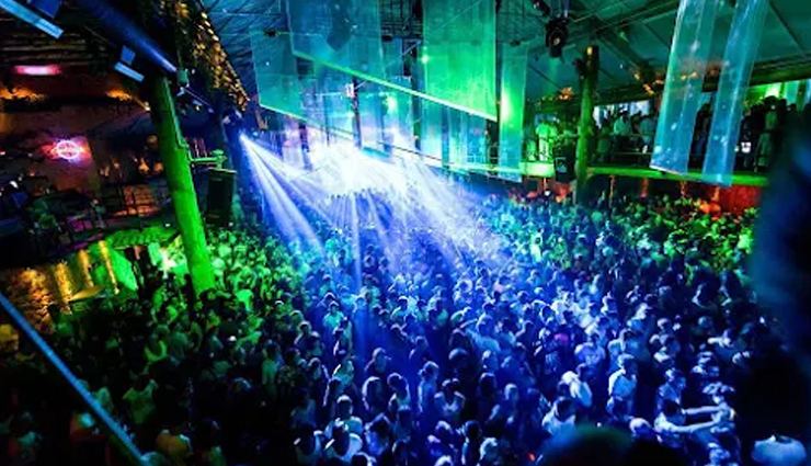 नाईट लाइफ के लिए जन्नत है गोवा, पार्टी करने के लिए परफेक्ट हैं ये महशूर क्लब nightclub in goa,best nightclubs in goa,goa nightlife,party in goa,nightlife destinations in goa,dancing and entertainment in goa,clubbing scene in goa,nightclubs and bars in goa,goa party experience,goa nightlife guide