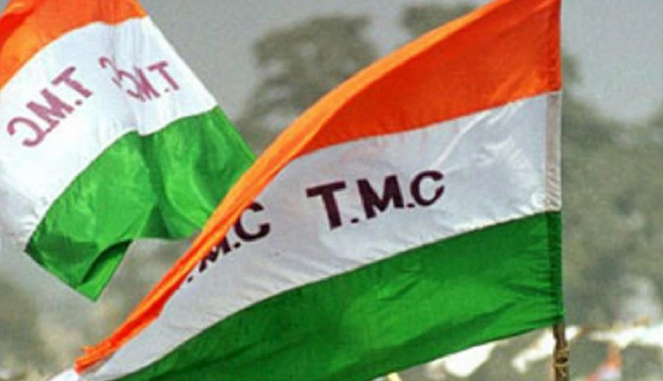 पश्चिम बंगाल: TMC में लौटे 300 बीजेपी कार्यकर्ताओं का गंगाजल छिड़क हुआ शुद्धीकरण
