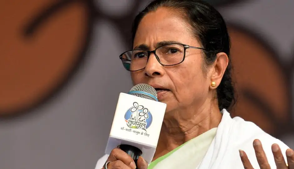 NDA के 300 पार पहुंचने की अटकलें तेज, TMC में टूट से संसद में बदल सकता है राजनीतिक समीकरण
