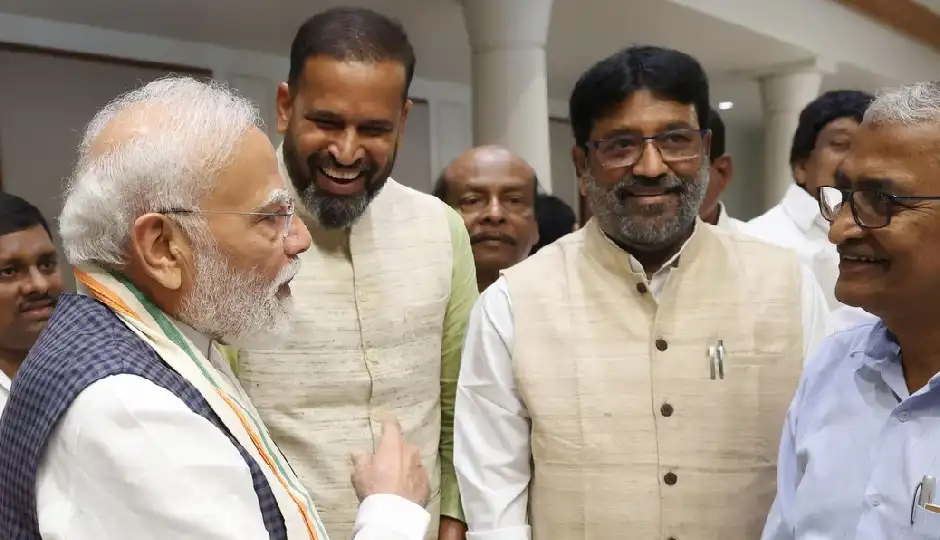 TMC के बागी सांसदों में भी बढ़ी खींचतान, यूसुफ पठान समेत 3 नेताओं ने BJP से बनाई दूरी; जानें क्या है वजह