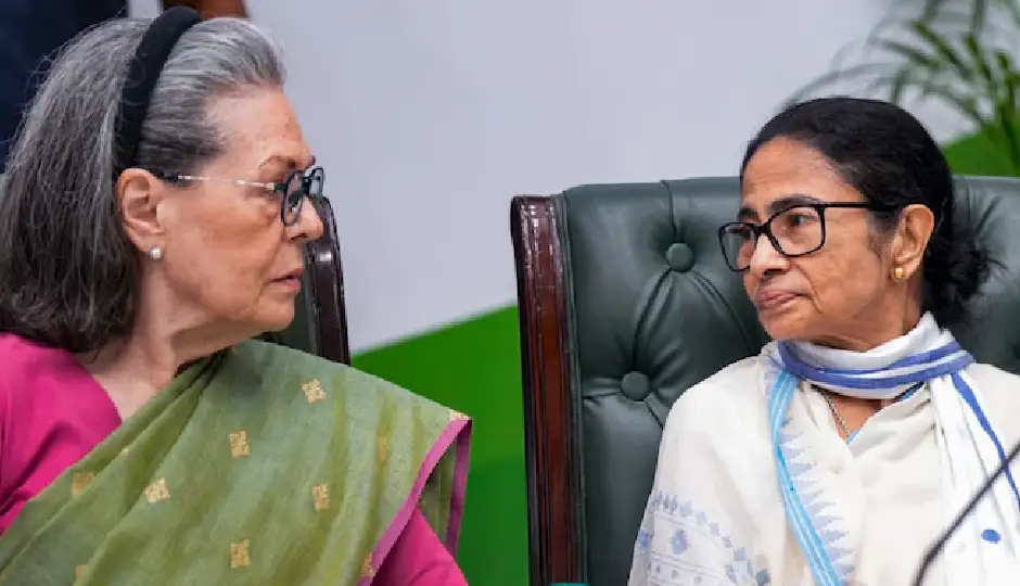 ममता बनर्जी को लेकर कांग्रेस का खुला विलय प्रस्ताव, पार्टी के बड़े नेता के बयान से बढ़ी सियासी हलचल