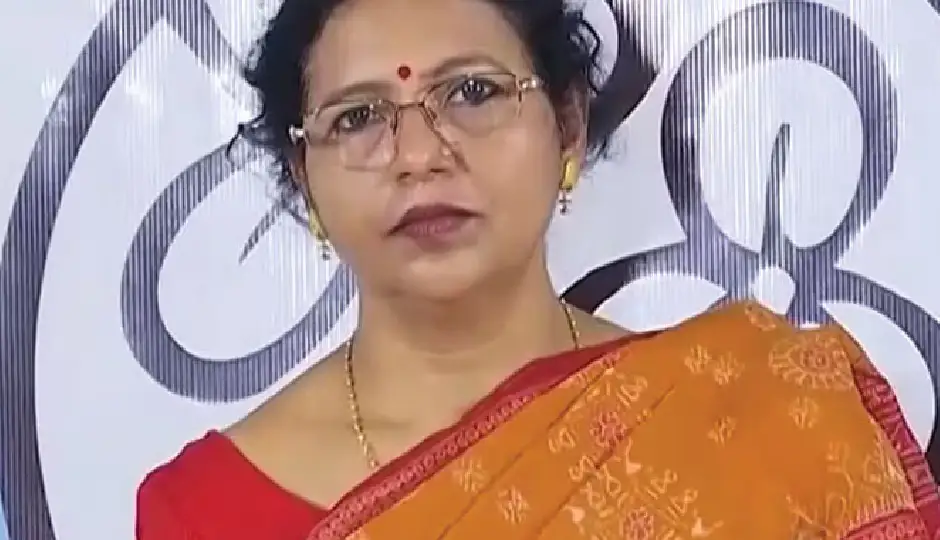 बागी सांसदों की सूची में नाम पर भड़कीं प्रतिमा मंडल, बोलीं—मैं तो दिल्ली गई ही नहीं