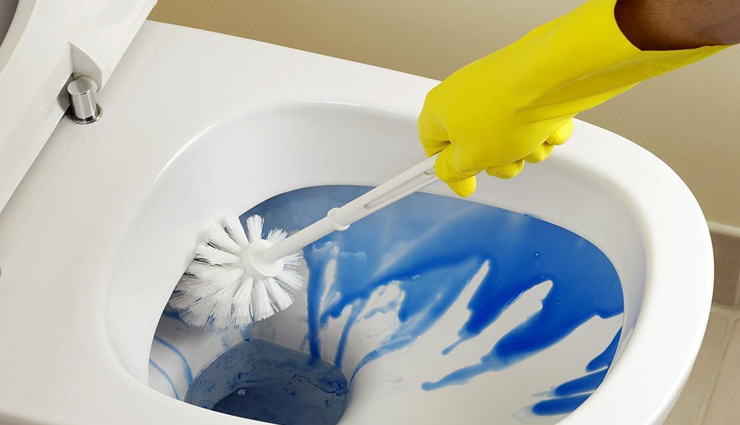 cleaning tips,5 tips for cleaning toilet,toilet cleaner,bathroom cleaner,cleaning tip,how to keep bathroom clean,how to keep bathroom shining,how to keep toilet clean,bathroom care