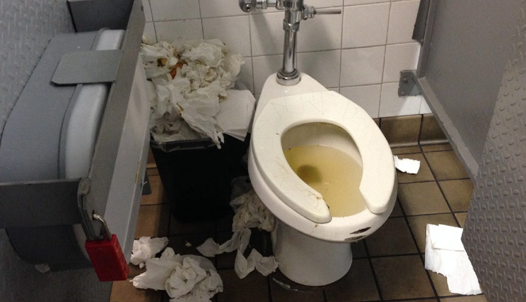 mexico,things you should not do when in mexico,avoid the metro at the hora pico,be discerning about spicy foods,do not drink tap water,do not take taxis from the street,do not flush the toilet paper,travel,tourism