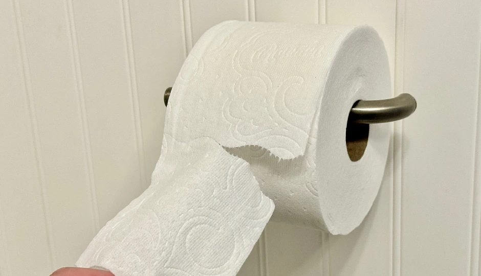 पॉटी के बाद टॉयलेट पेपर इस्तेमाल करते हैं? ये आदत बन सकती है बीमारी की वजह