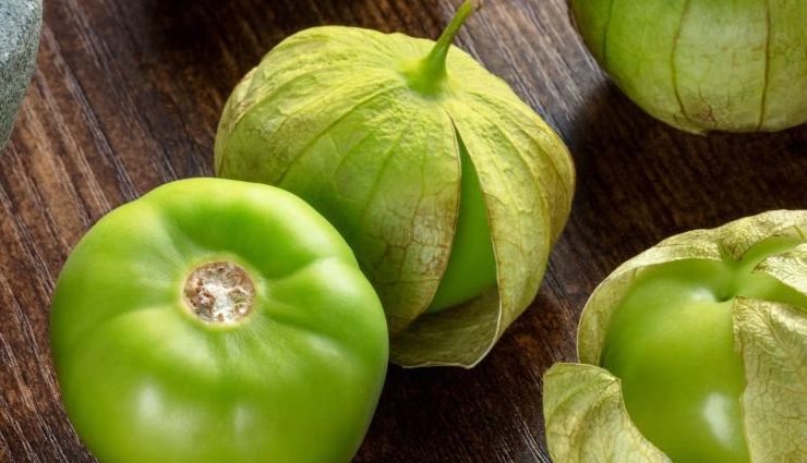 homemade tomatillo salsa recipe,healthy salsa recipe,flavorful salsa recipe,mexican tomatillo salsa,easy to make salsa,fresh tomatillo salsa,salsa verde recipe,spicy salsa recipe,gluten-free salsa,low-calorie salsa,vegan salsa recipe,summer salsa recipe,tex-mex tomatillo salsa,tangy salsa recipe,quick and easy salsa recipe
