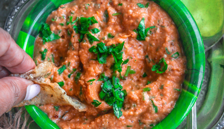 Recipe- South Indian Style Tomato Almond Chutney

