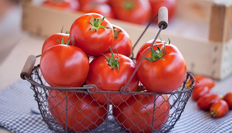 homemade tomato face pack,face pack for all skin type,skin care tips,beauty tips,beauty benefits of tomato,tomato for skin