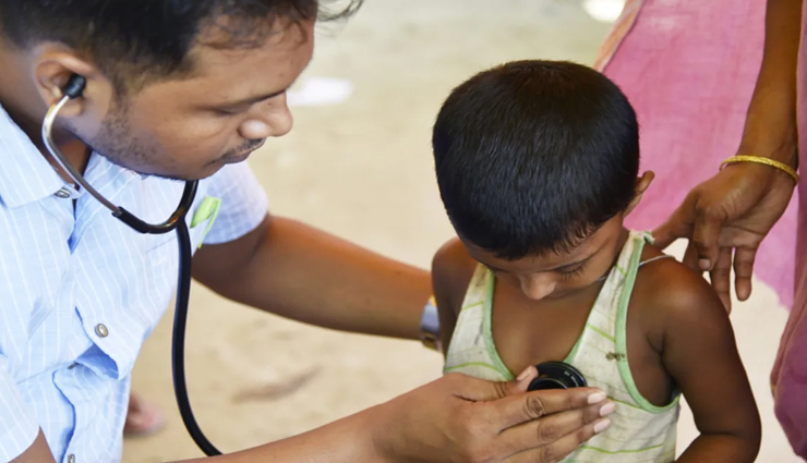 केरल में बच्चों में फैल रहा 'टोमैटो फ्लू', जानिए इसके लक्षण और बचाव tomato,tomato flu,what is tomato flu,symptoms of tomato flu,health news,healthy living