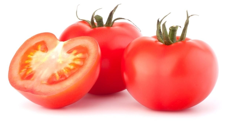 अपने चेहरे को बनाये खास टमाटर के साथ beauty tips,uses of tomato on face,tomato benefits