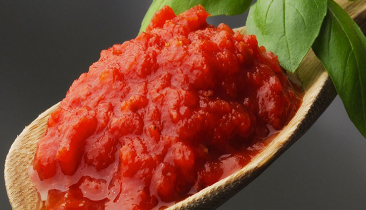 tomato basil soup recipe,creamy tomato basil soup,homemade tomato soup,easy tomato soup recipe,fresh basil soup recipe,healthy soup recipes,vegetarian tomato basil soup,quick tomato soup,tomato basil soup with cream,comfort food soup recipes