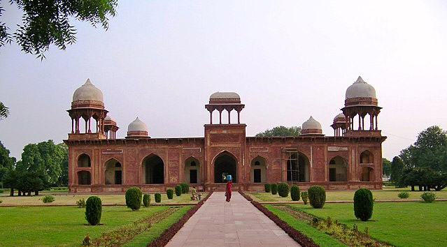 mughal-era monuments of agra,agra,taj mahal,agra fort,fatehpur sikri,akbars tomb,tomb of itimad-ud-daulah