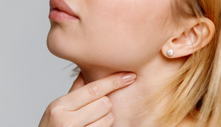 7 Ways To Treat Tonsils Naturally at Home