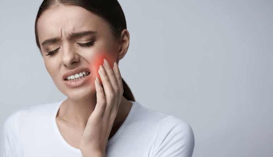7 Major Causes of Tooth Pain and Home Remedies to Treat It