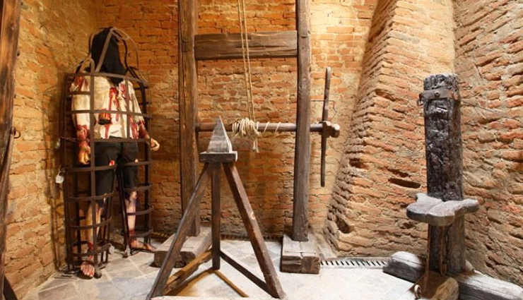 weird museum,weird museum around the world,international spy museum,cancun underwater museum,iceland phallological museum,torture museum,hair museum,toilet museum,the momofuku ando instant ramen museum,spam museum,dog collar museum,museum of broken relationships,travel,holidays,travel guide