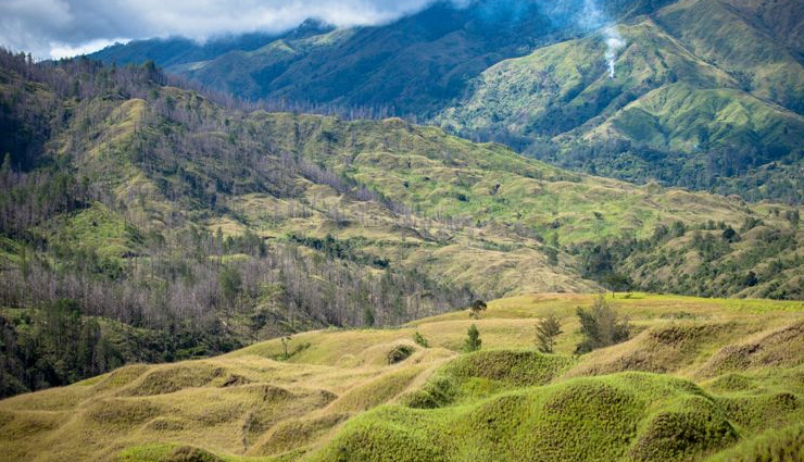 lusancay islands,mt wilhelm,panasia island,louisade archipelago,the eastern fields,sivoli river,kubor range,mt michael,tavurur,tourist spots to visit in papua new guinea,papua new guinea,places to visit in papua new guinea